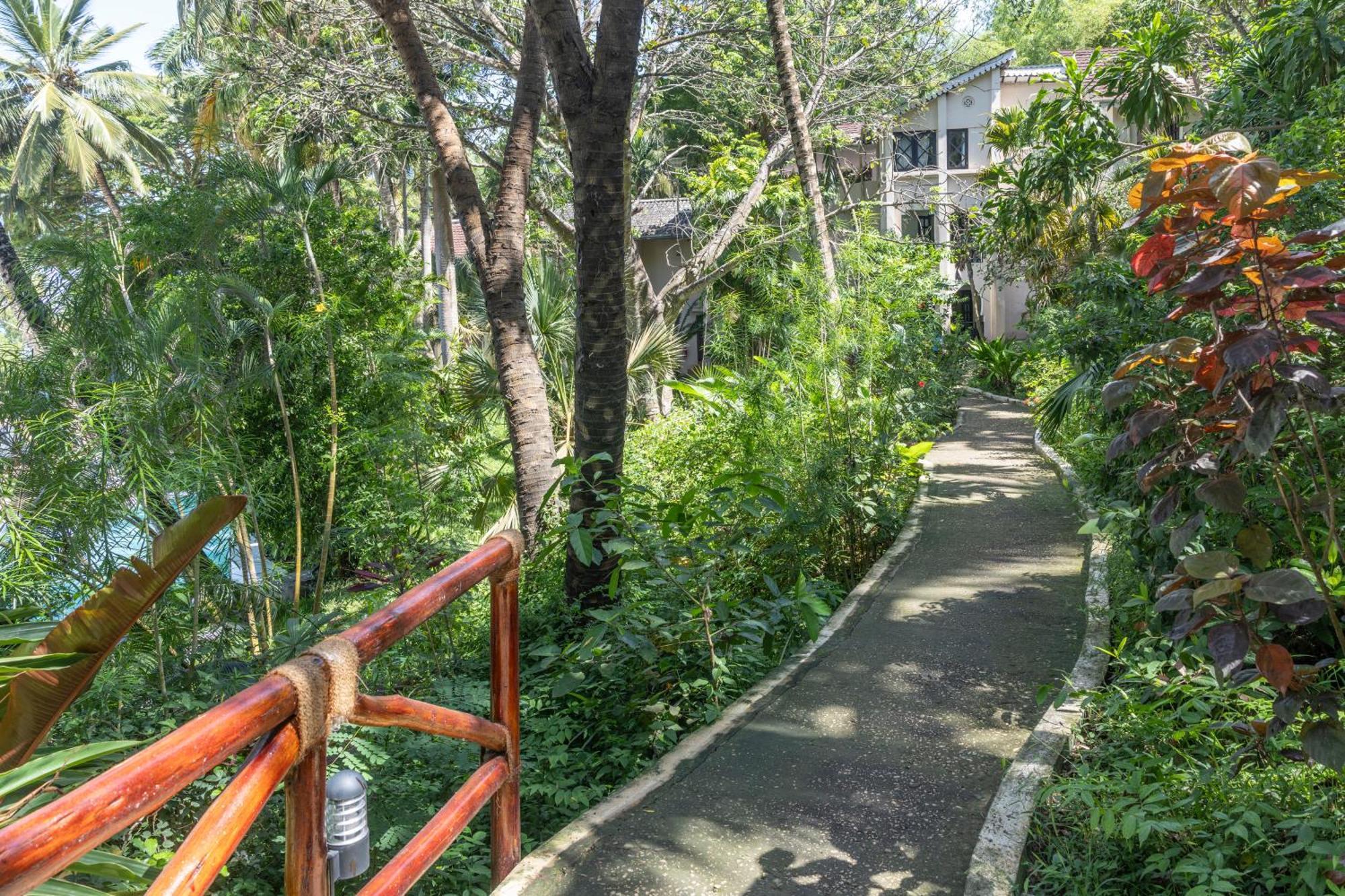 Mbweni Ruins & Gardens Previously Jungle Paradise ザンジバルシティ エクステリア 写真